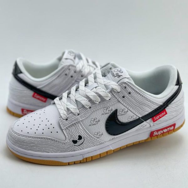 Nike SB Dunk Low x Supreme系列
