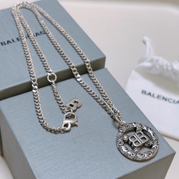 Balenciaga 新項目鏈(B774)