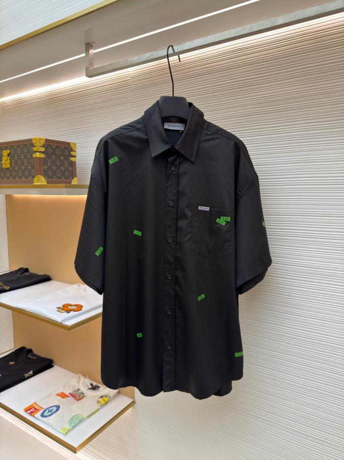 LV包包推薦哪一款?LV官網熱門款推薦?LV精品包包哪裡買比較好? 想買LV女包不知道哪一款?找LV最新款包包?LV專櫃同步熱門款推薦 Balenciaga 520限定燙標工藝短袖襯衫(GZDMXR) 5 想找LV官網包包價格?LV專櫃同步熱門包款推薦?找名牌包官網熱門包排行榜? LV包包專櫃太貴怎麼辦?想知道LV包包多少錢?LV官網價格推薦款 Balenciaga 520限定燙標工藝短袖襯衫(GZDMXR) 5
