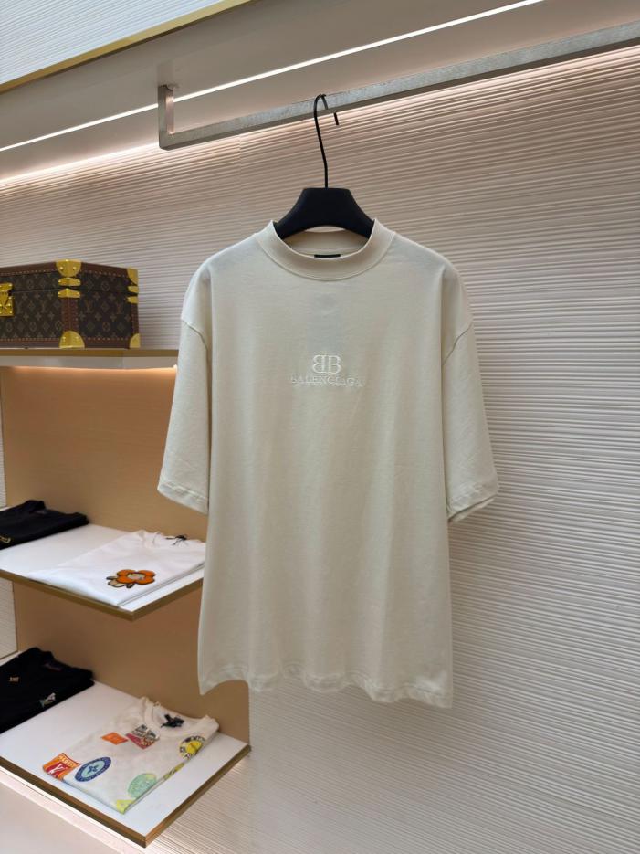 LV包包推薦哪一款?LV官網熱門款推薦?LV精品包包哪裡買比較好? 想買LV女包不知道哪一款?找LV最新款包包?LV專櫃同步熱門款推薦 Balenciaga 標識logo刺繡短袖(STEJRI) 5 想找LV官網包包價格?LV專櫃同步熱門包款推薦?找名牌包官網熱門包排行榜? LV包包專櫃太貴怎麼辦?想知道LV包包多少錢?LV官網價格推薦款 Balenciaga 標識logo刺繡短袖(STEJRI) 5