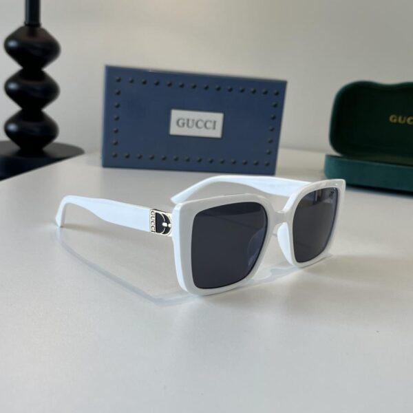 Gucci 新款墨鏡(38CJV1)
